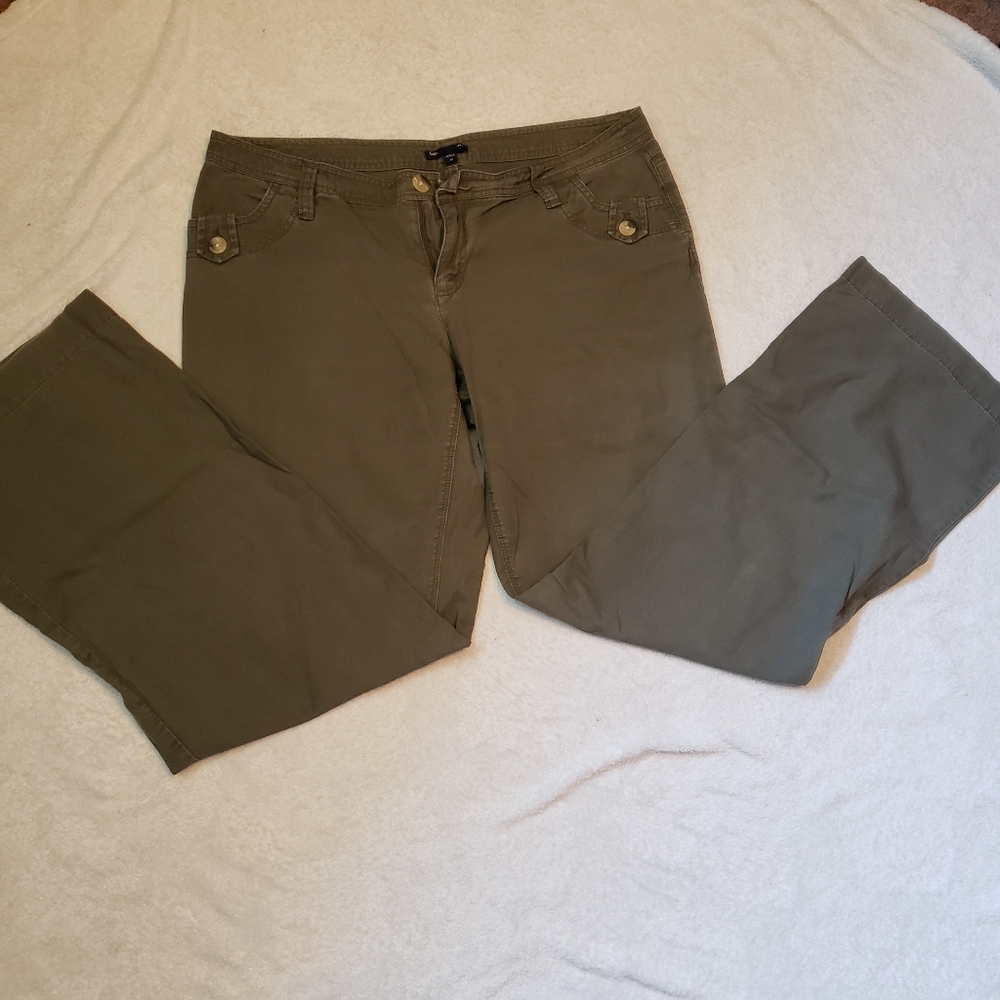 Gap pants